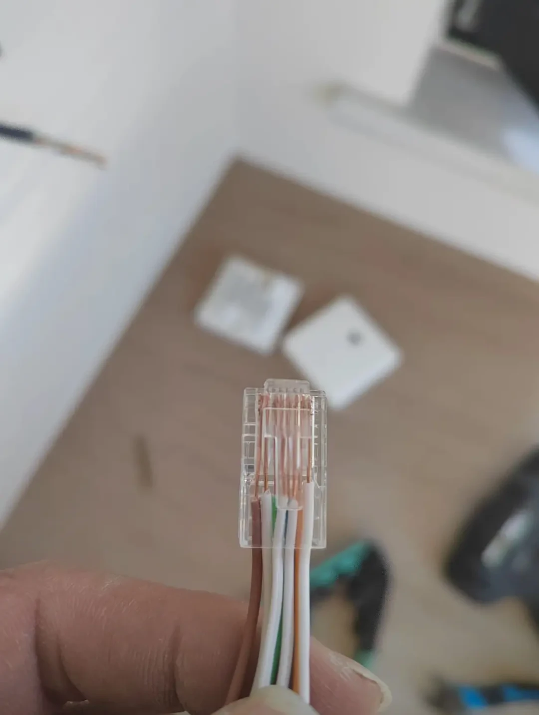 装修网线，六类还是超六类？翻遍全网翻车现场：差价不过百元，真正的成本藏在这3个地方