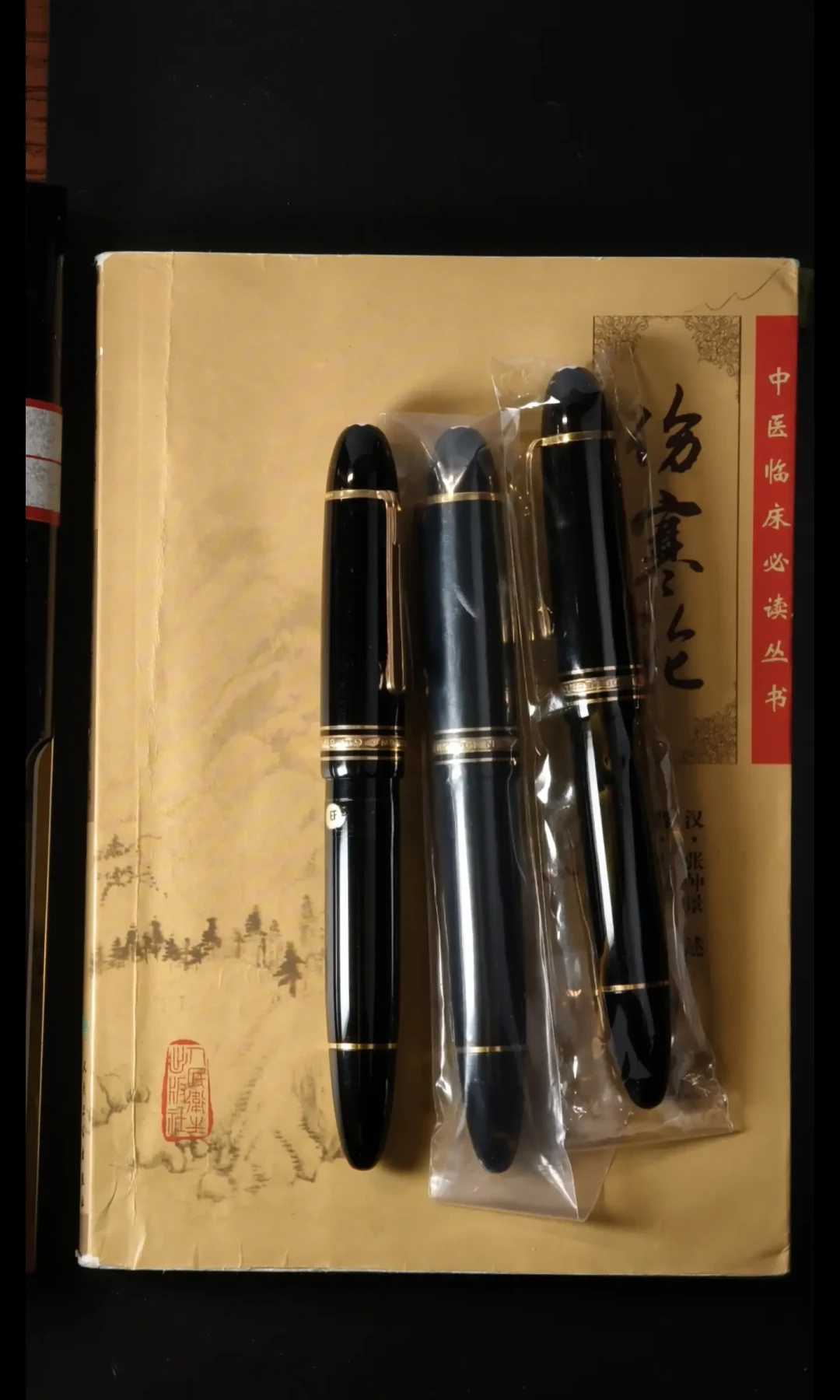 李光耀的万宝龙拍出244万,闲鱼上同系列老龙1500起:捡漏前先看这张行情图
