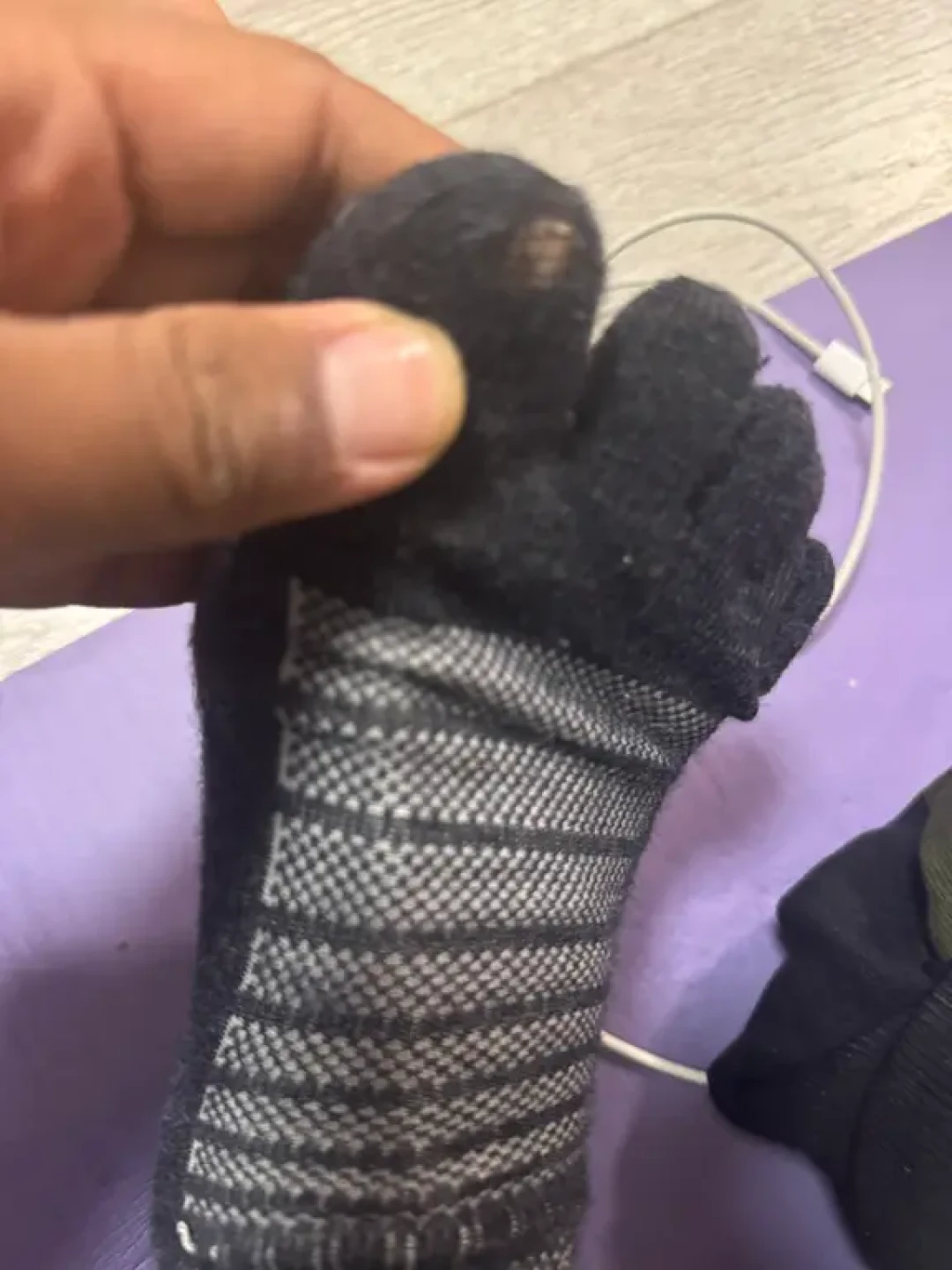 injinji五指袜别按原价买:翻遍跑者的捡漏记录,整理出4条低价渠道和1个清仓坑