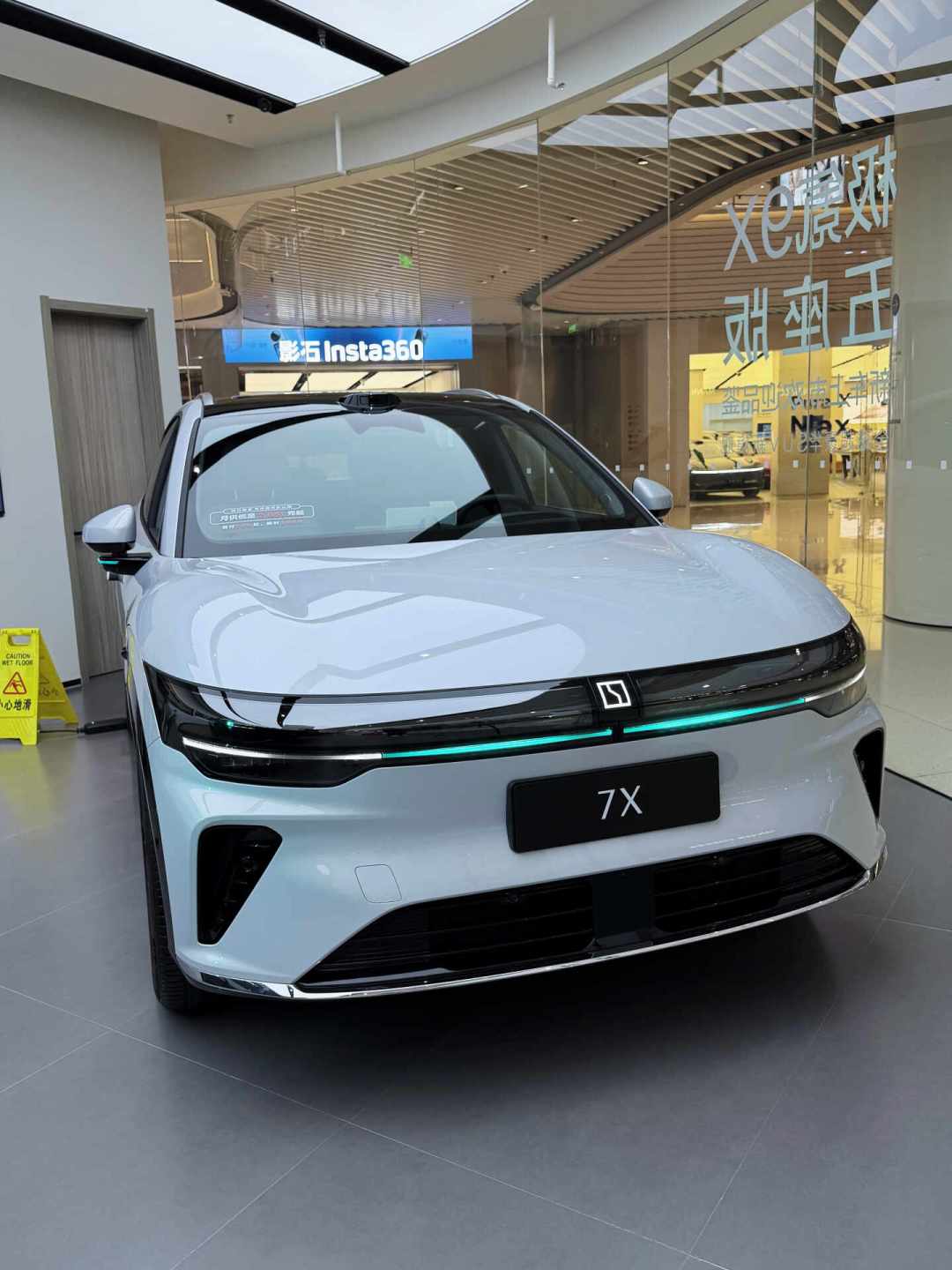 极氪7X优惠有四个版本:1.7万、3.5万、6万、8万——核完全网20多篇报价帖,8月31日前先搞清你能拿的到底是哪种算法