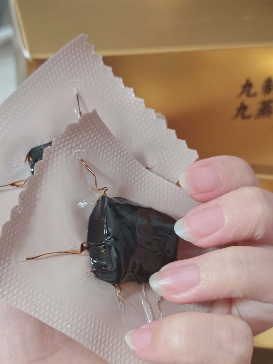 半月内15篇以上的黄精笔记，全在拿雷允上当“对照”：跟风吃黄精前，先看穿这场种草局