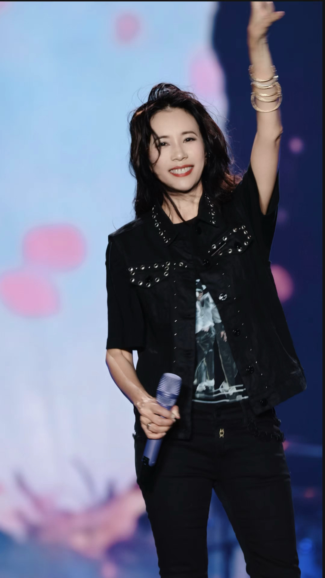 莫文蔚2027巡演传闻又刷屏：错过上一轮大秀的人，先别急着订机票