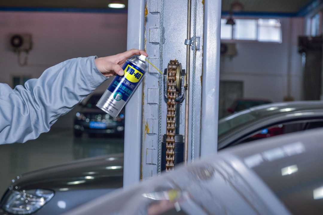 WD-40直播间被传涨价封店?我把八月全网价格信号拼成一张表:50ml到4L每毫升差价6倍,真正的坑是8.9元小罐