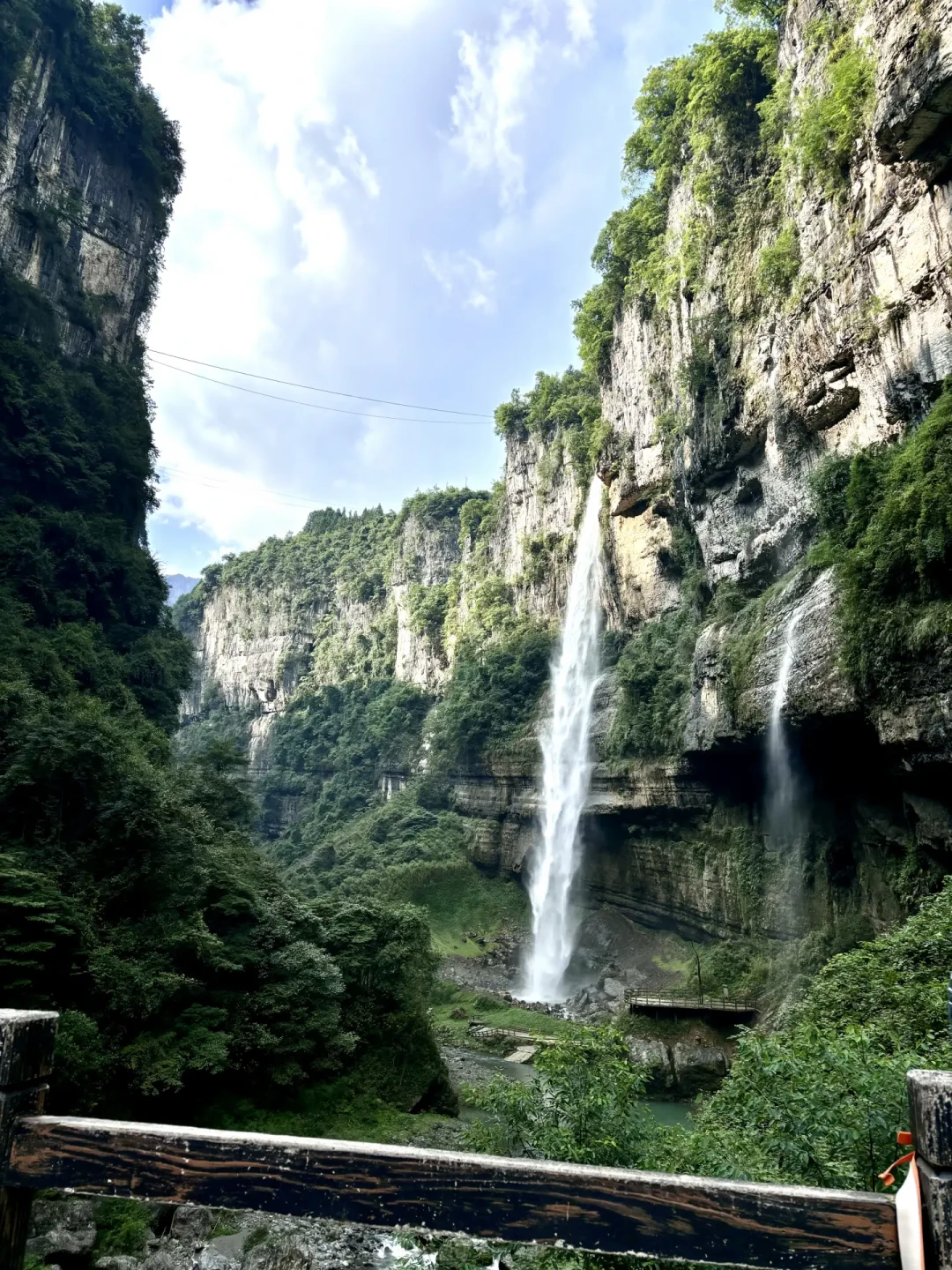 云龙地缝的骂与夸都是真的:翻完8月的帖子,谁挨骂取决于这三个动线开关