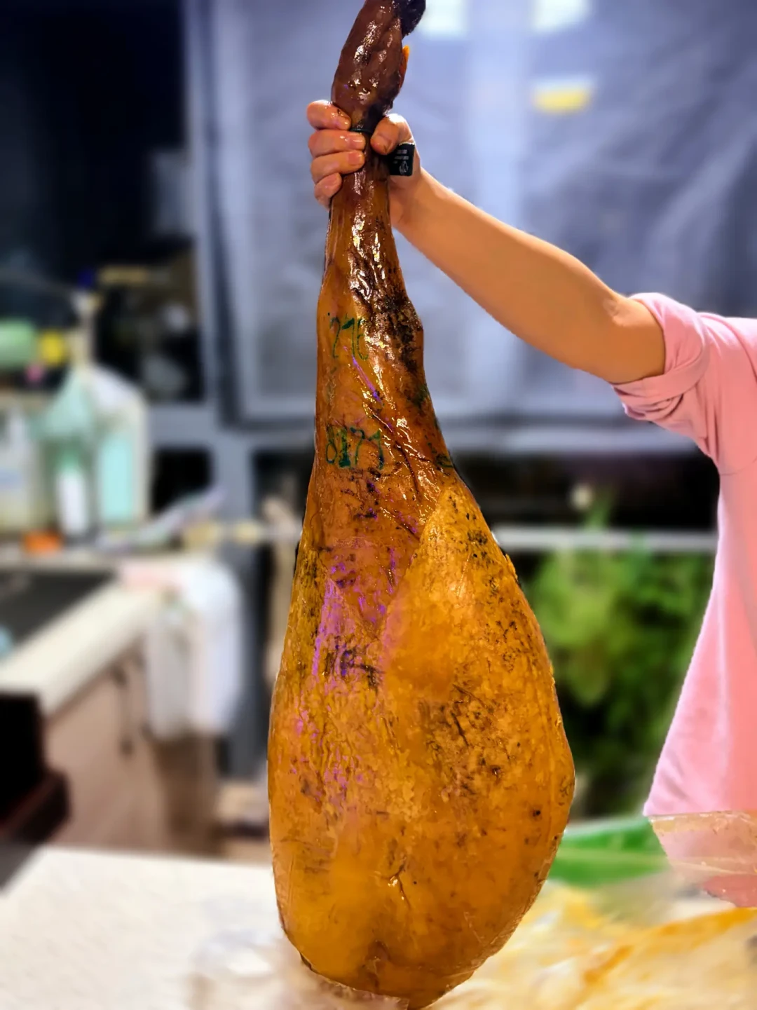 伊比利亚火腿太咸、像生肉、不好吃?翻完全网几十条差评,发现多数人都错在这三步