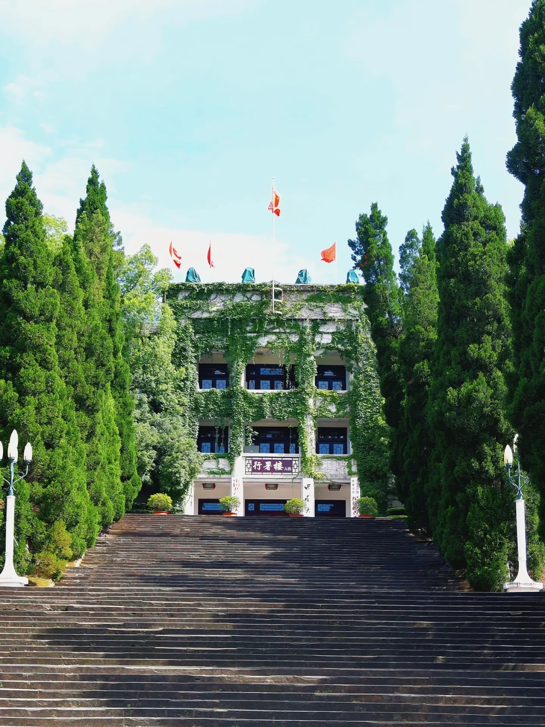 收官夜被骂上热搜,《重器》收视却创了新高:分四拨人看懂再决定补不补