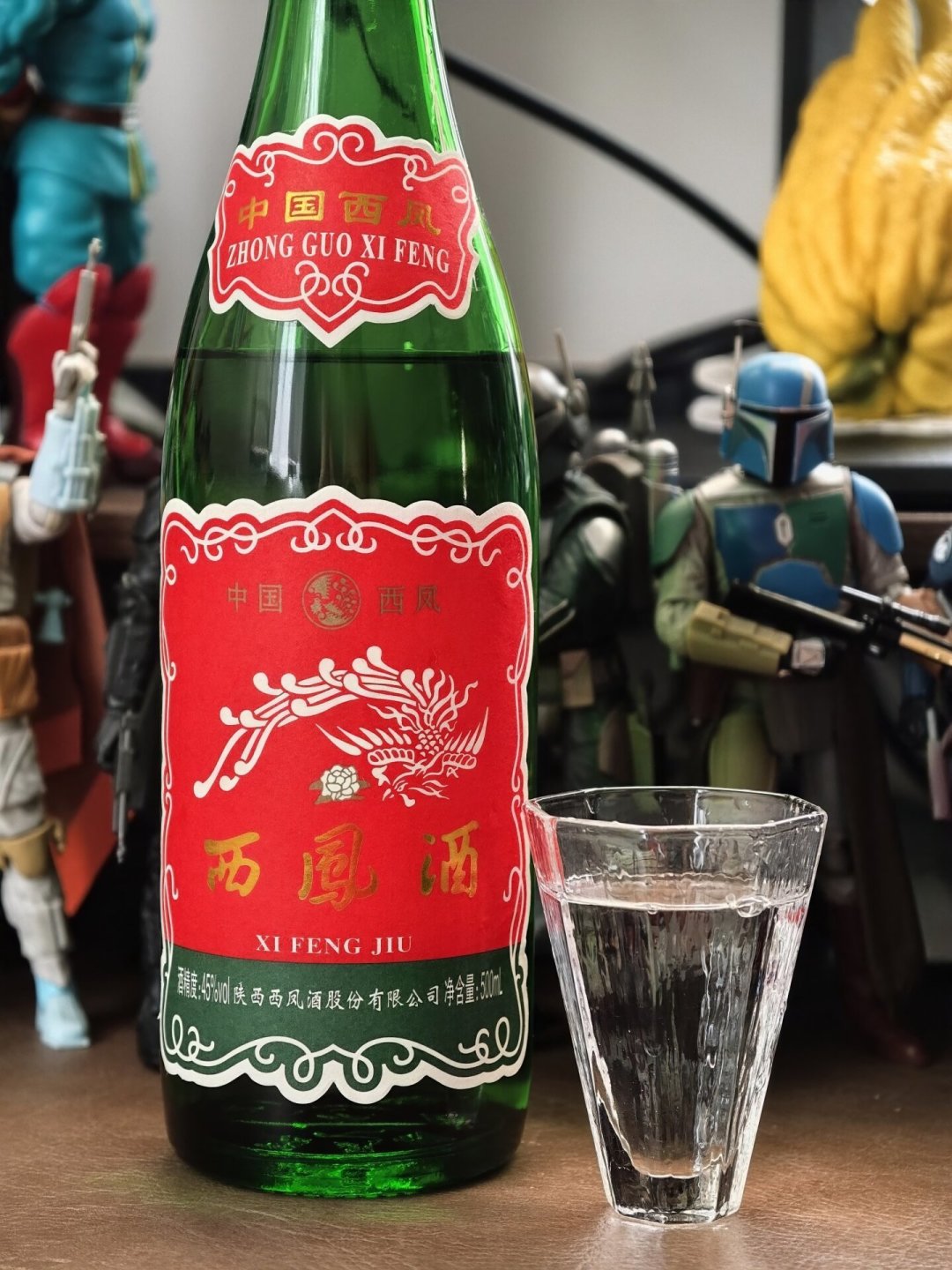 凤香国标落地、十二香型集齐:为什么你瓶背上的绿脖西凤一个字都不用改?