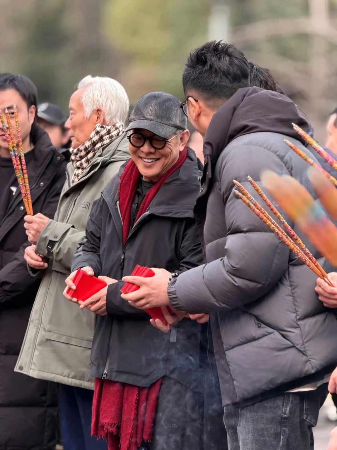 李连杰零片酬拍《剑归》只露五六分钟:先别急着唏嘘,看完这三步再决定要不要捧场