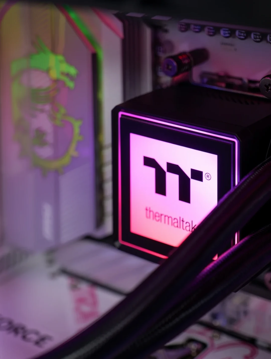 9800X3D比618还便宜:涨价潮里CPU跌出了历史低价,“先囤板U等内存降价”到底值不值