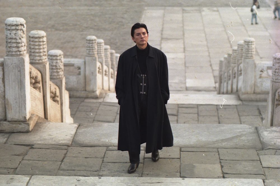 “尊龙太帅了”本身就是问题?《末代皇帝》美化溥仪之争吵了整个8月,细看其实是三场不同的争吵