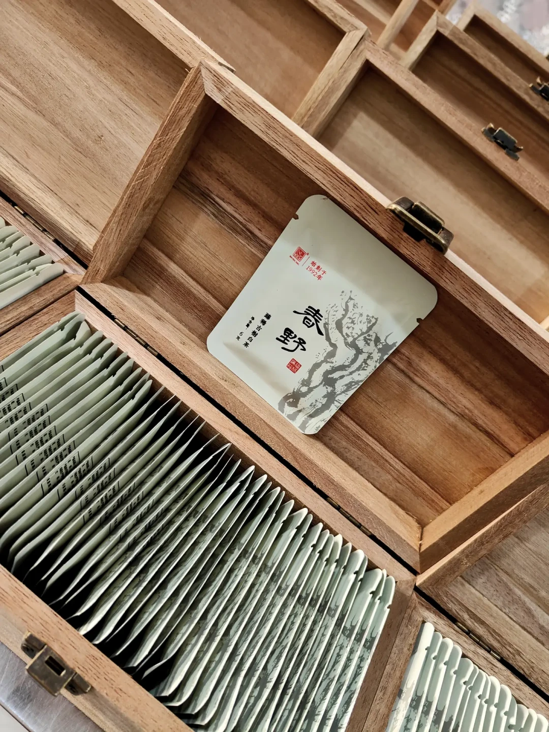 沙德尔登陆,两个月里第三个台风砸向玉环:家庭存茶紧急防潮+受潮补救指南