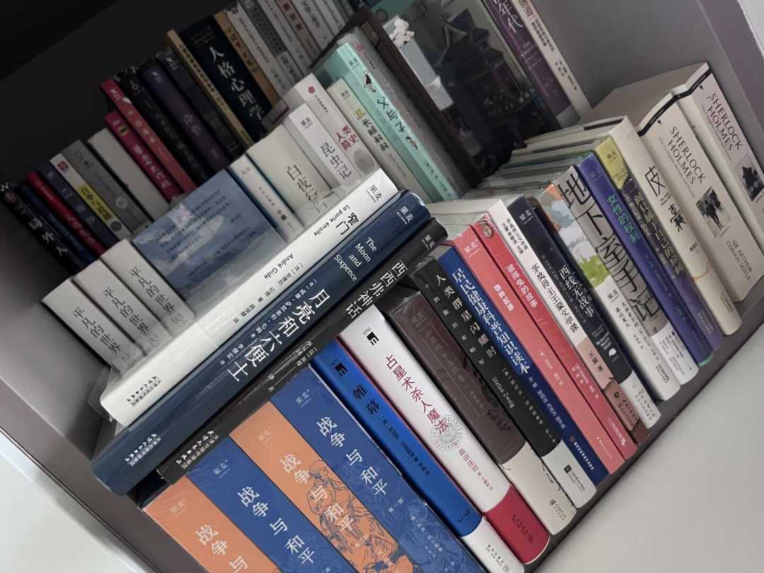 人均一年读4.81本纸质书,你的购物车却越塞越满:这笔囤书账,下单前先算清