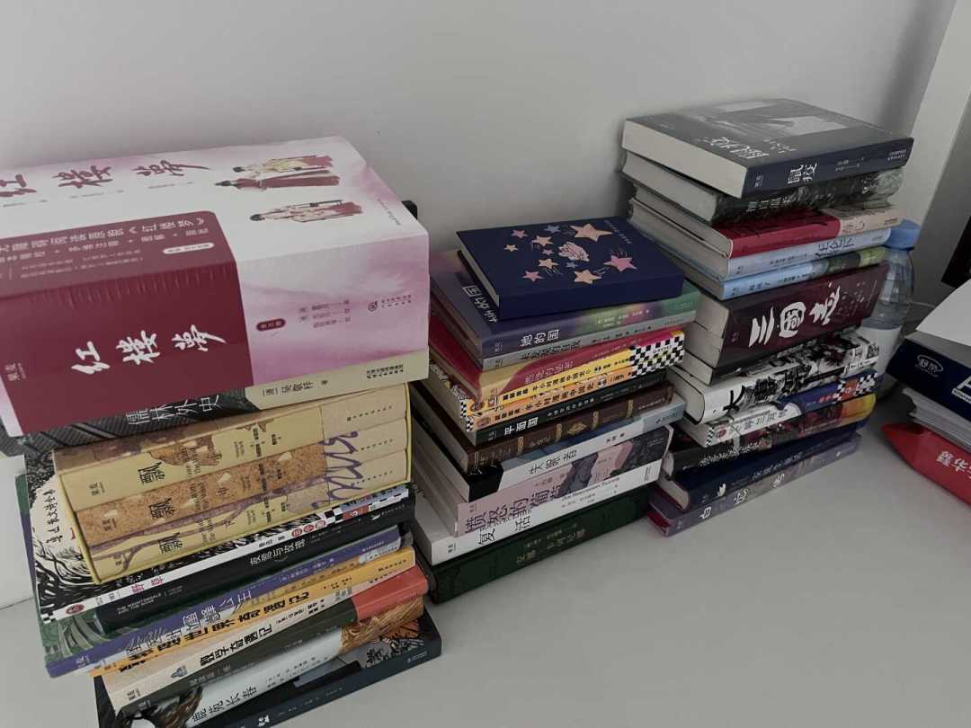 人均一年读4.81本纸质书,你的购物车却越塞越满:这笔囤书账,下单前先算清