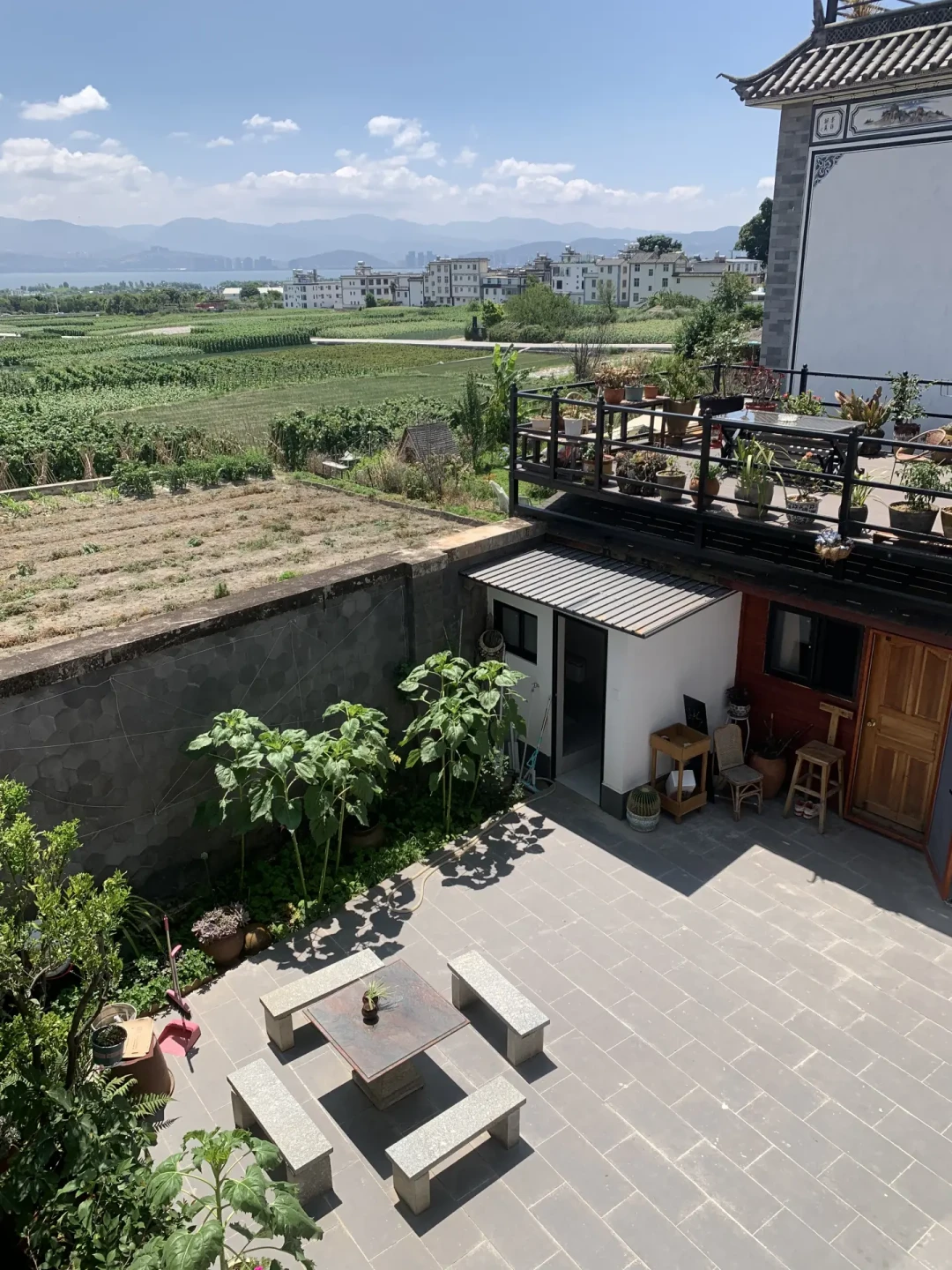 大理旅居一个月到底要多少钱?两份真实家庭账单,拆出4倍的价差