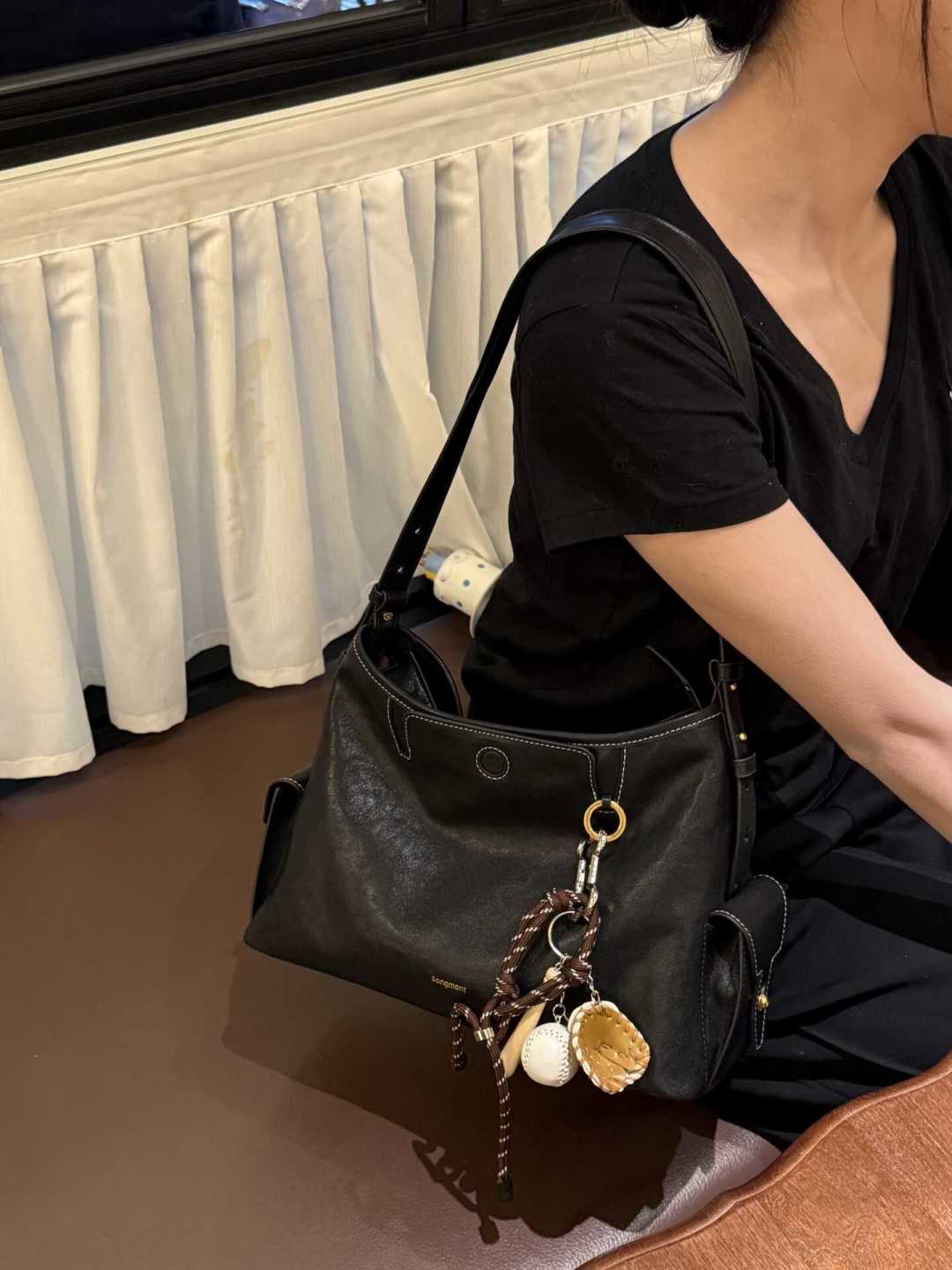 你的崧能卖多少钱?我盘了40多条真实二手帖:有的款七八折就出,有的挂230都没人问