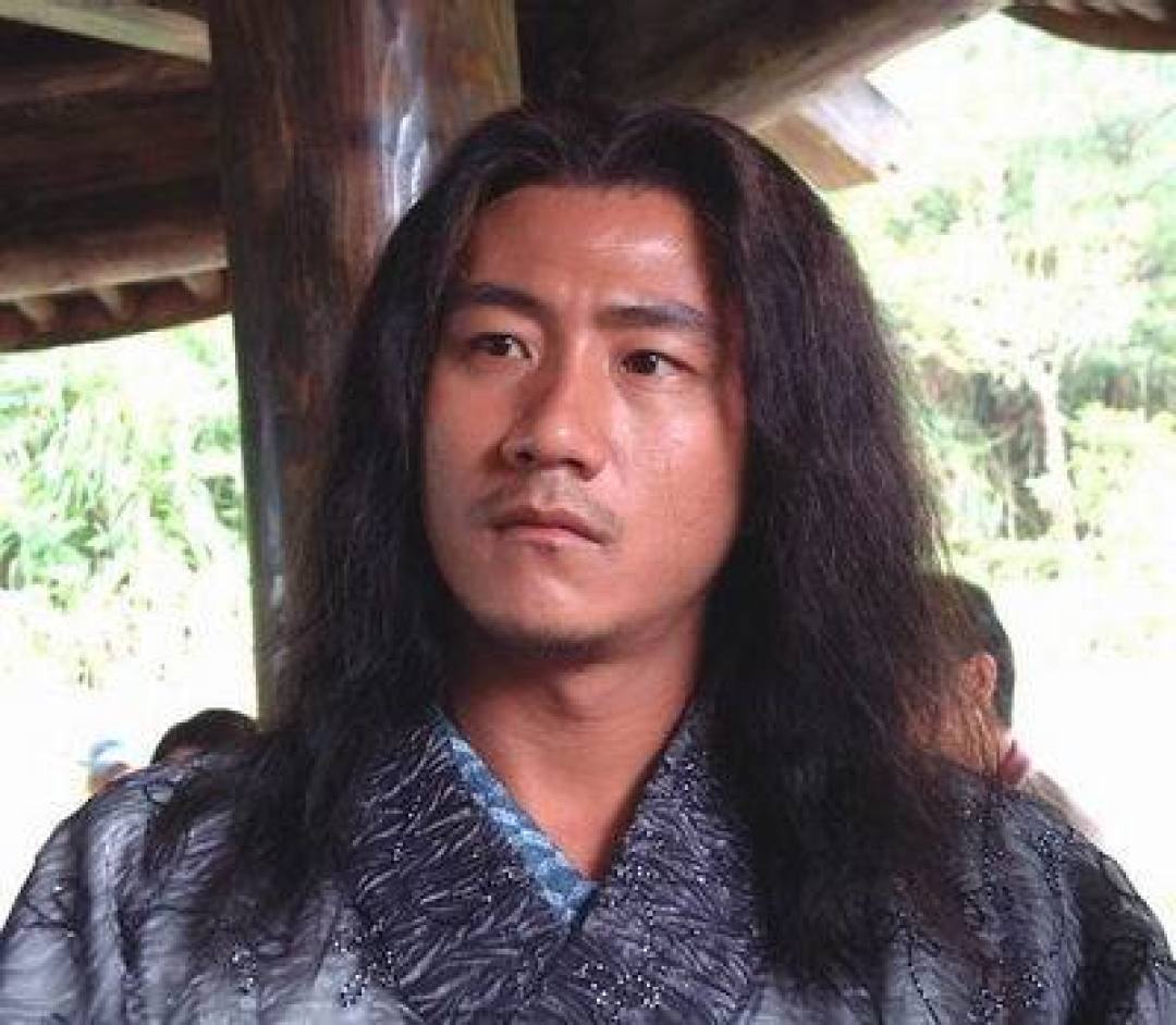 乔峰的武功到底是什么水平?先别吵,这份原著战绩表比吵架清楚