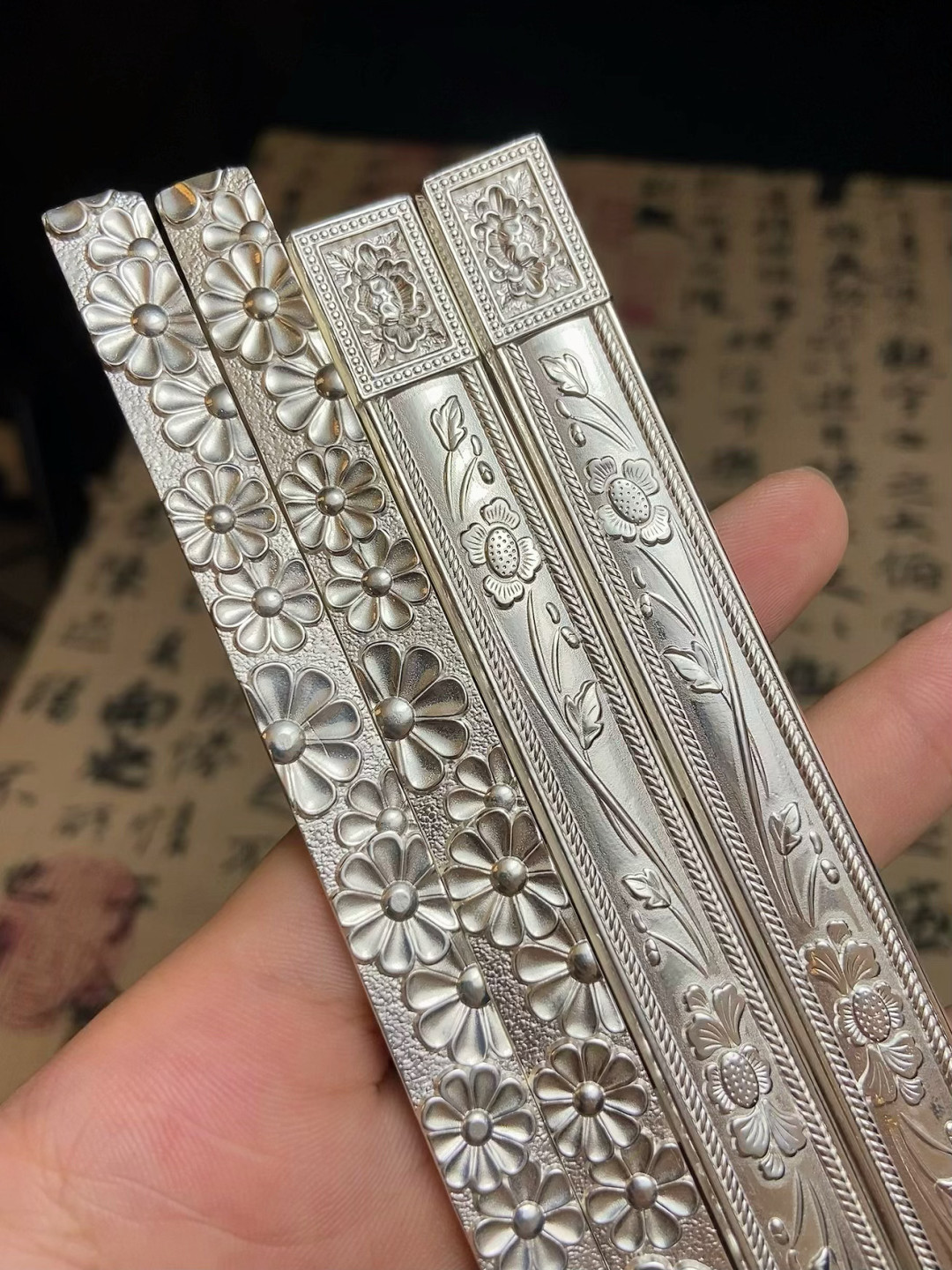 银价从31元跌到15元一克,银饰价却没跟着跌:翻遍全网20多条报价,帮你算清楚哪部分是银、哪部分是工费