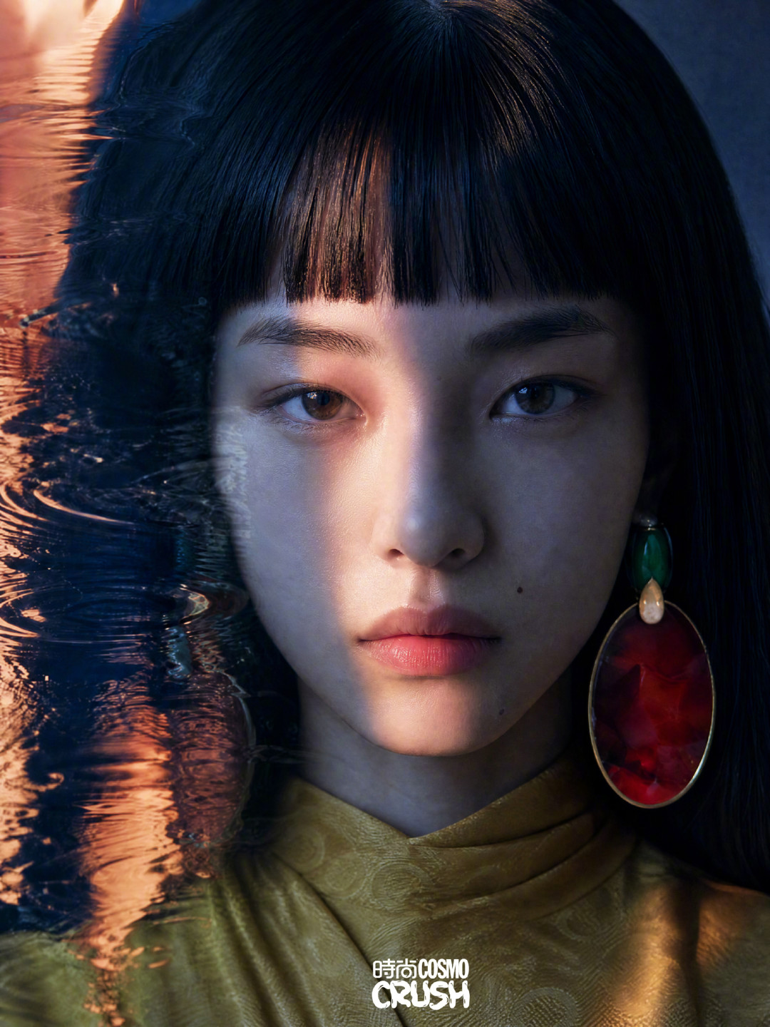 AI演员方桃子登上COSMO封面:想补课《被裁掉的女孩》,先看这篇