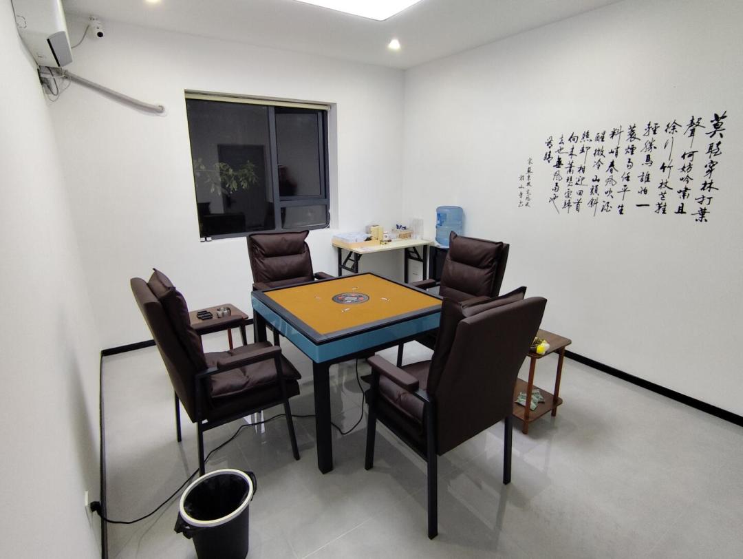 老人牌馆内晕倒离世，无责店主赔了1.9万又退回：三个判例定牌馆老板命运，开张前补齐这五条防身措施