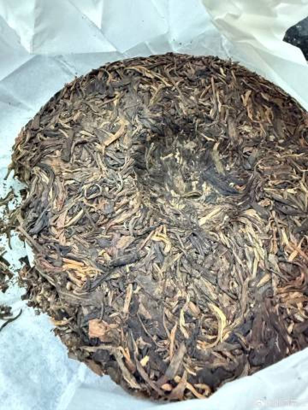 一饼苦涩一饼寡淡，大益两款标杆茶最好一起泡：三组比例、一个分层法，一泡3块钱
