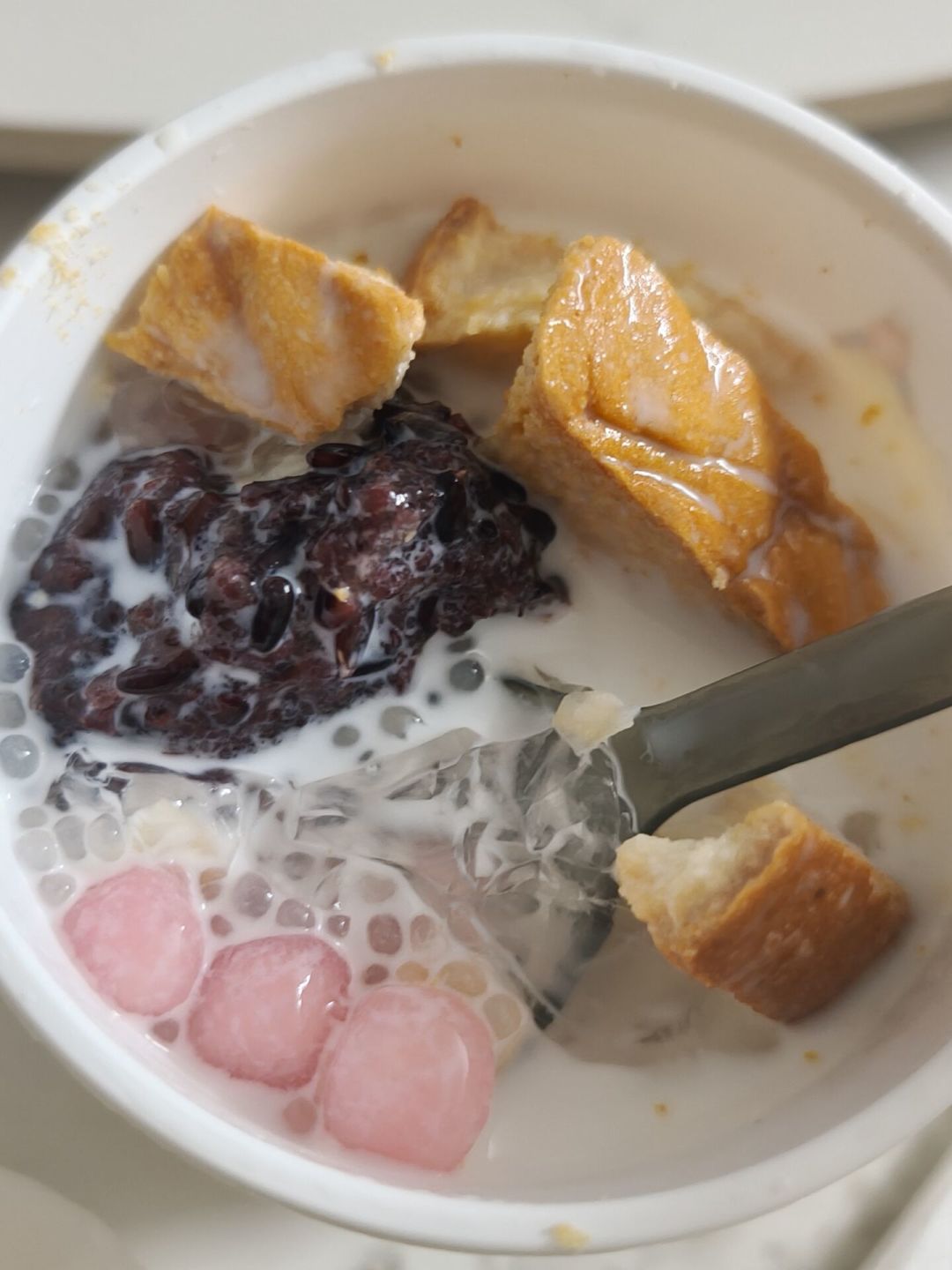 古茗、海底捞都在卖糖水:今年真正的“糖水自由”,是糖水店之外的地方给的