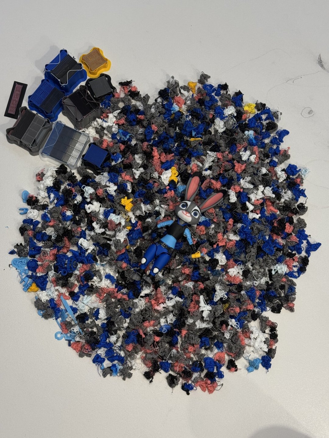 第一台多色3D打印机,三台机器撕成三派:KX 998、拓竹A1套装1919、i7一千出头,翻完全网实测告诉你怎么选