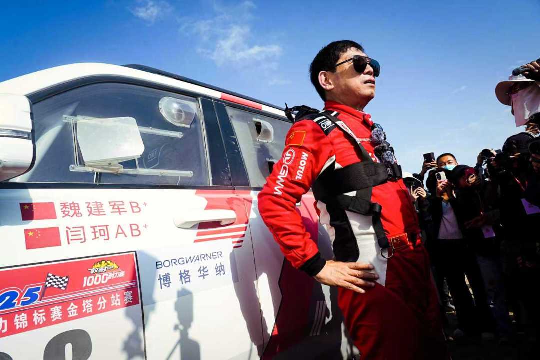 都叫魏建军“保定车神”：我把全网证据链捋了一遍，哪些是真的，哪些是梗