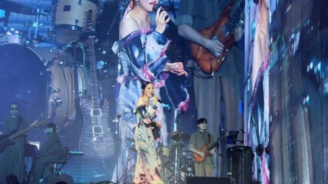 杨千嬅的歌单一半是