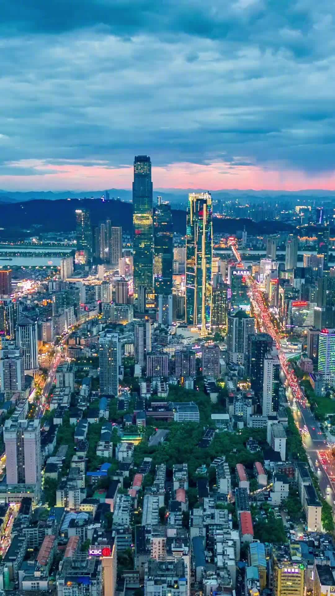《守护解放西》一路出到第七季:真的是因为解放西事多吗?