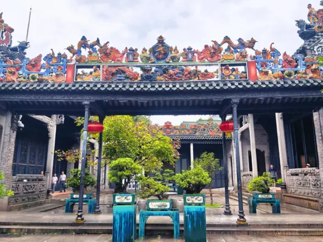 陈家祠“无聊”还是“岭南天花板”？8·28大雨那天，劝你先关掉超广角
