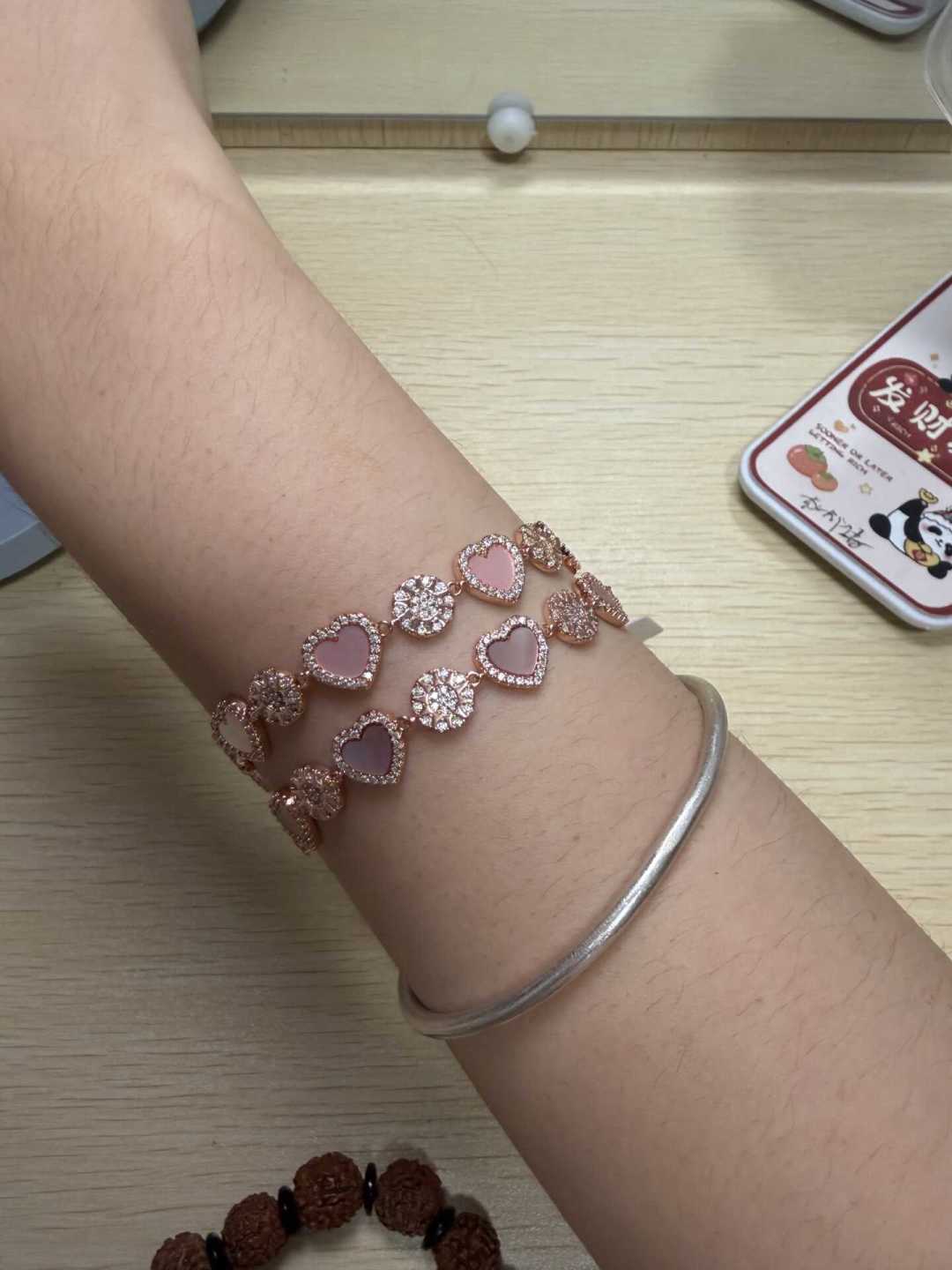 60元的平替 vs 八百多的APM正品:翻完十几篇实测帖,我理清了哪些能替、哪些不能