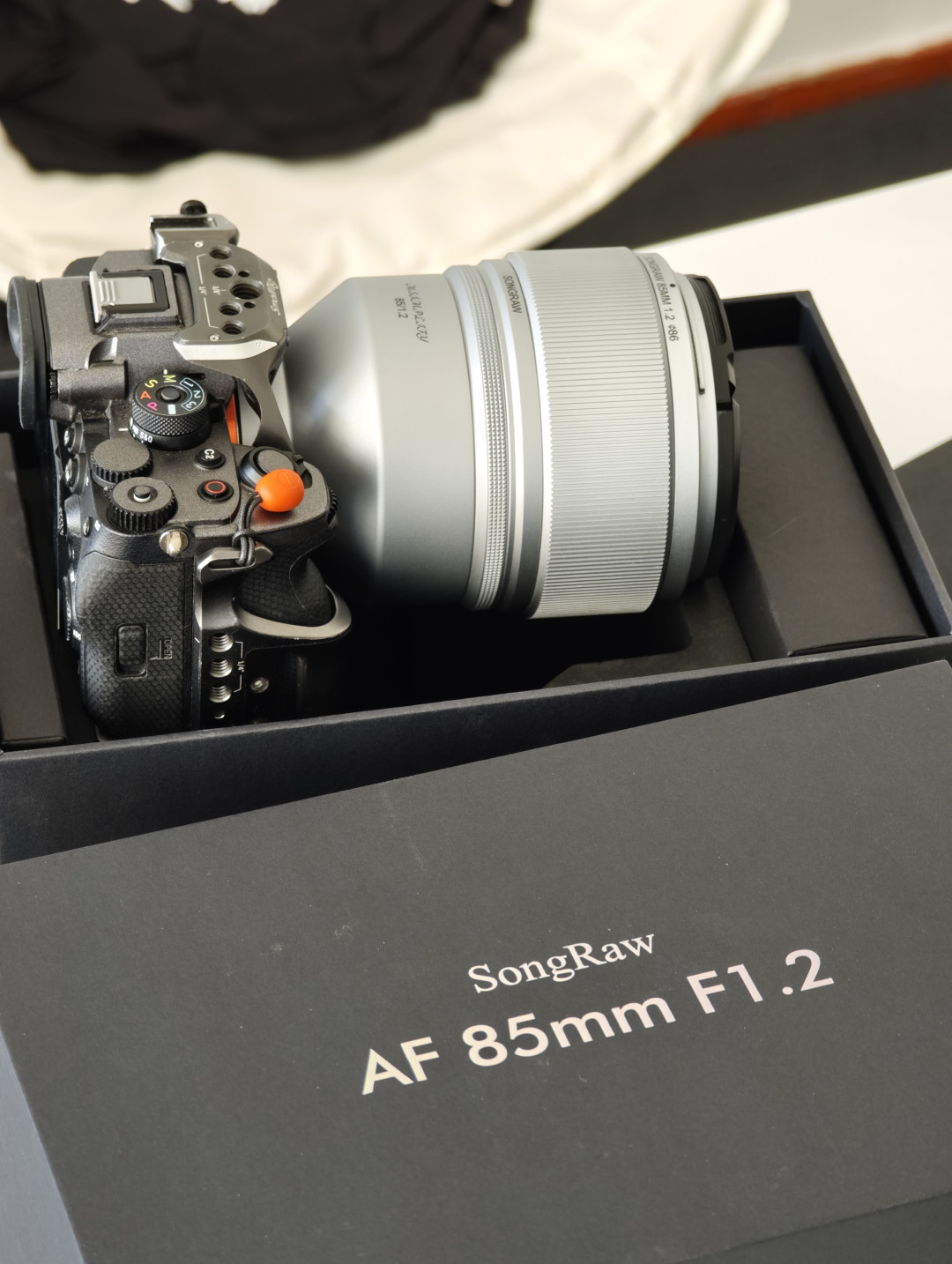 尼克尔Z 85mm f/1.8 S上市七年本周末再被争论：新机4689元、二手2900元、国产F1.2逼近，尼康用户走哪条路
