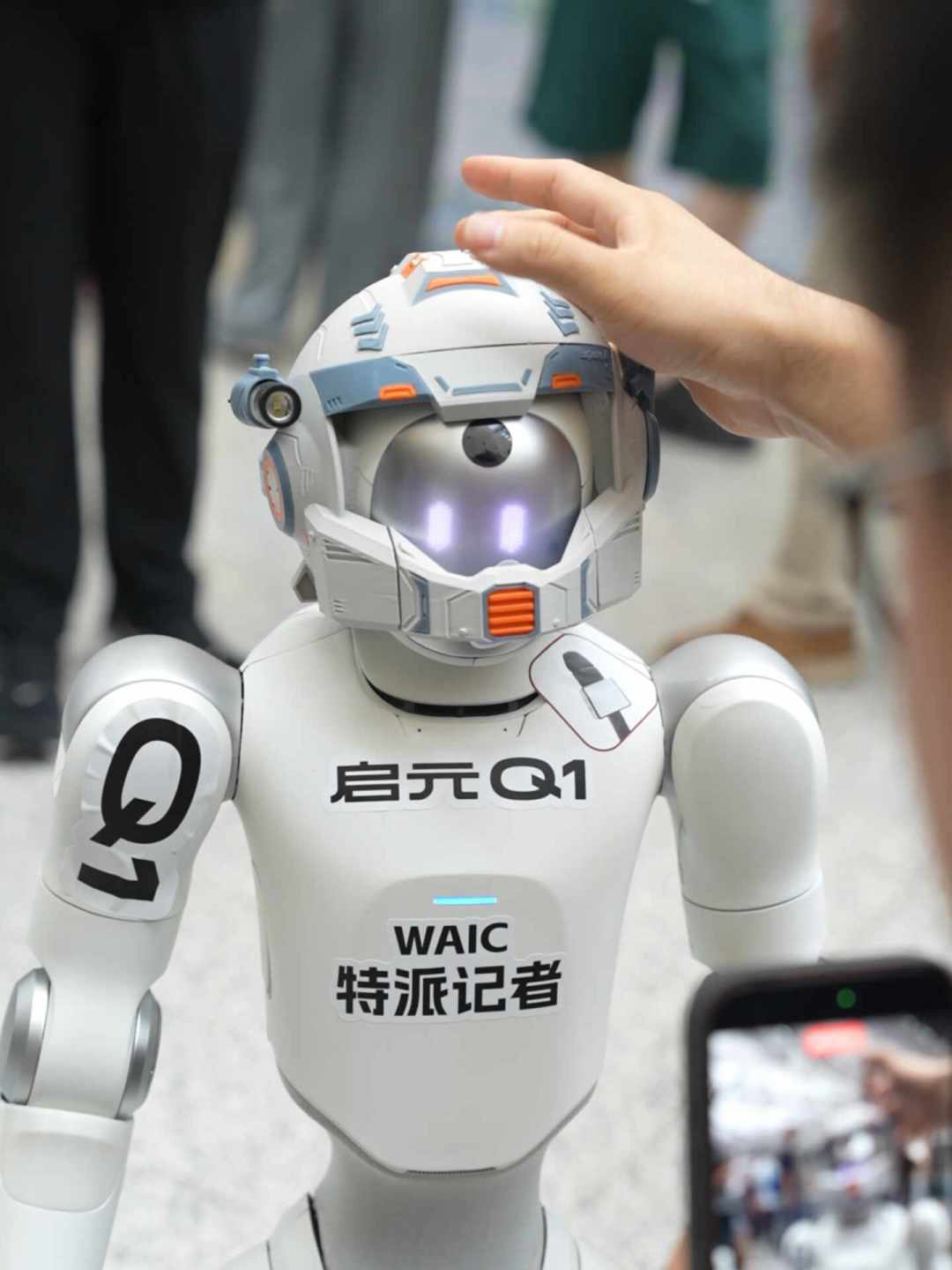 稚晖君的机器人开卖了,却不公布价格:启元Q1的1000元定金,该不该交?