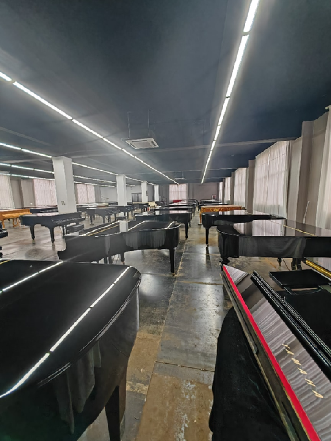 两万多的琴,回收报价三千:钢琴市场跌到冰点,开学季琴童家庭想抄底,先看完这笔账