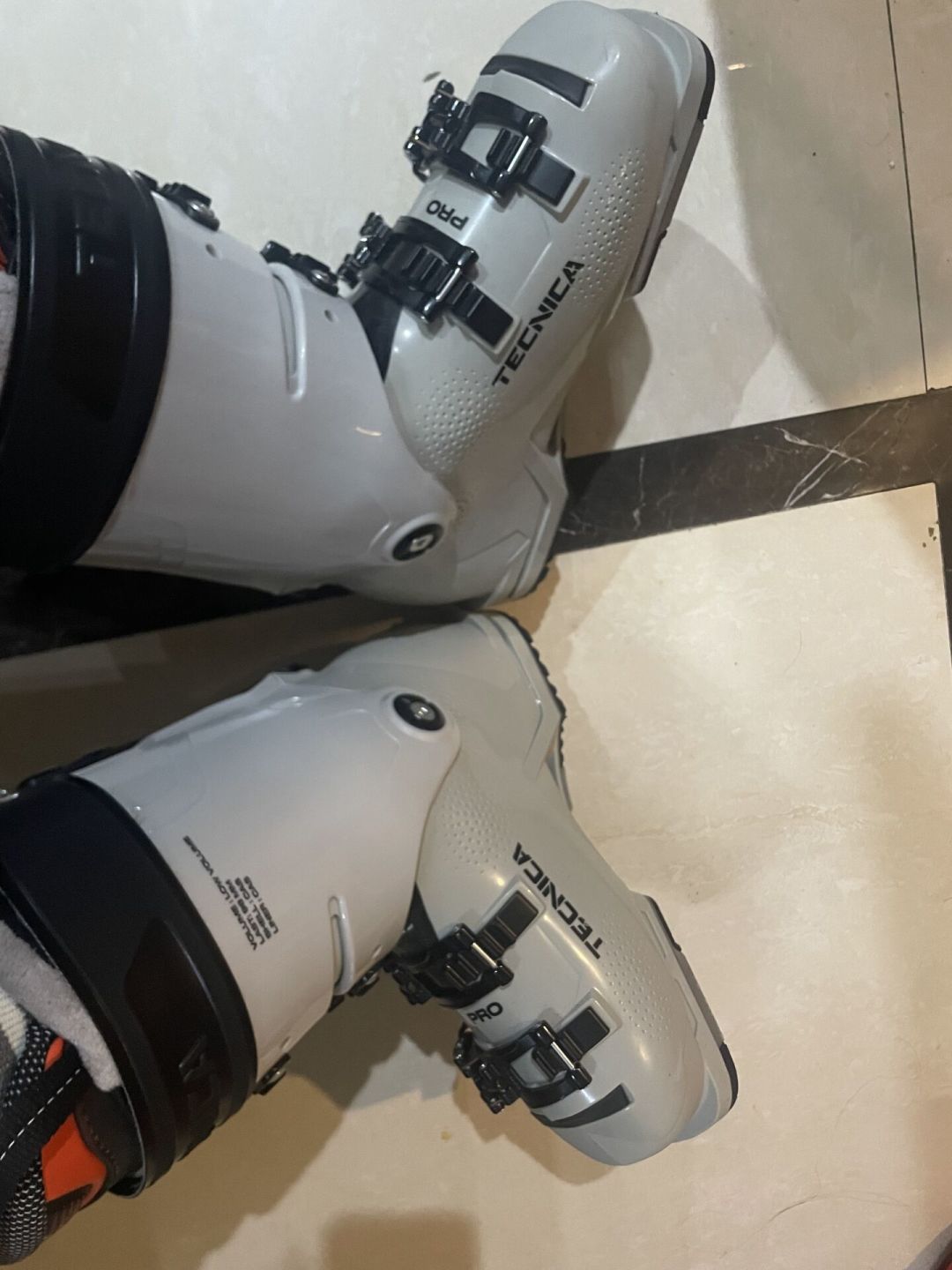 泰尼卡雪鞋痛点能改,但不是都能改:雪季前调鞋,先分清“能改、不能改、不值得改”三本账