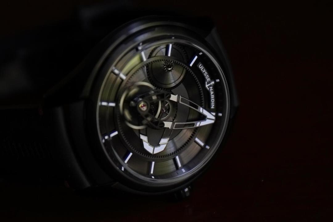 入门机芯哪来50钻?从UN-118到UN-232,拆一张雅典表180周年的机芯地图