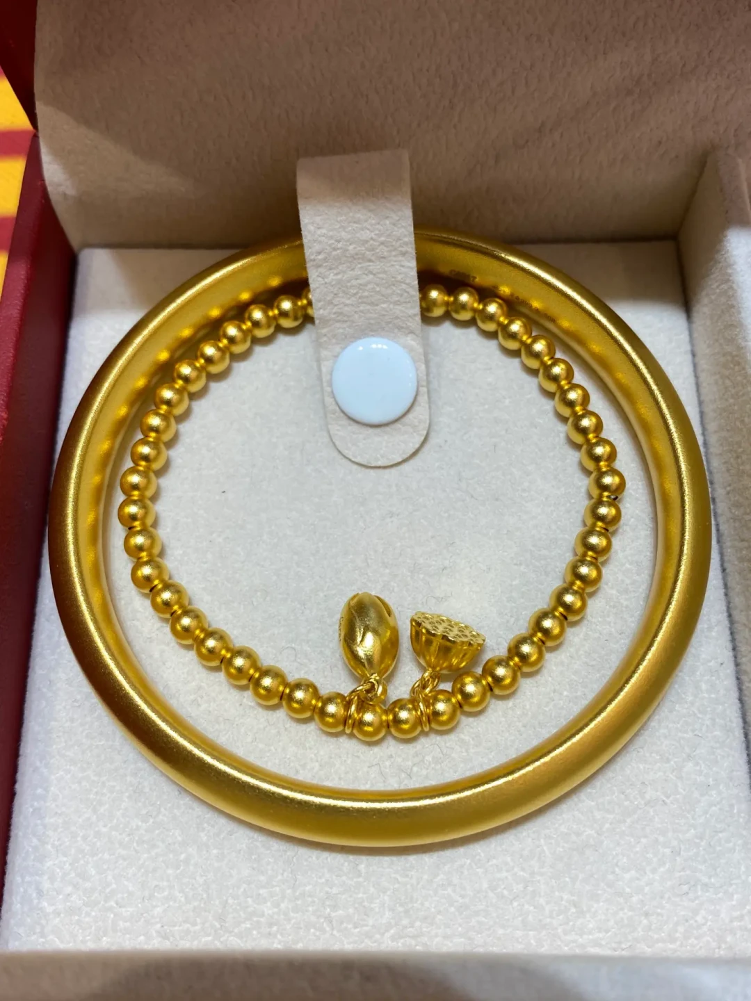 金价闪崩溃4500美元,备婚五金还是得买:对比4个渠道,同样80克差出2.5万