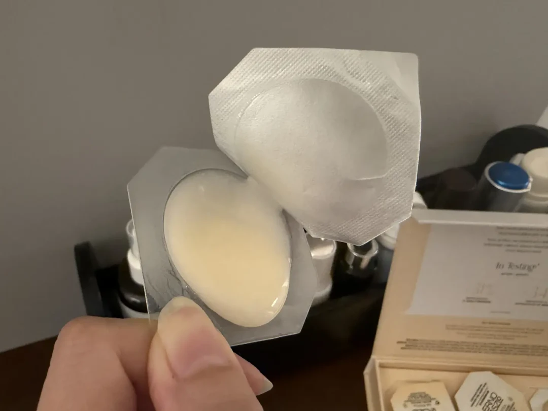 伊能静9月4日直播三周年:实付999送21片面膜,这波宠粉值不值得蹲?