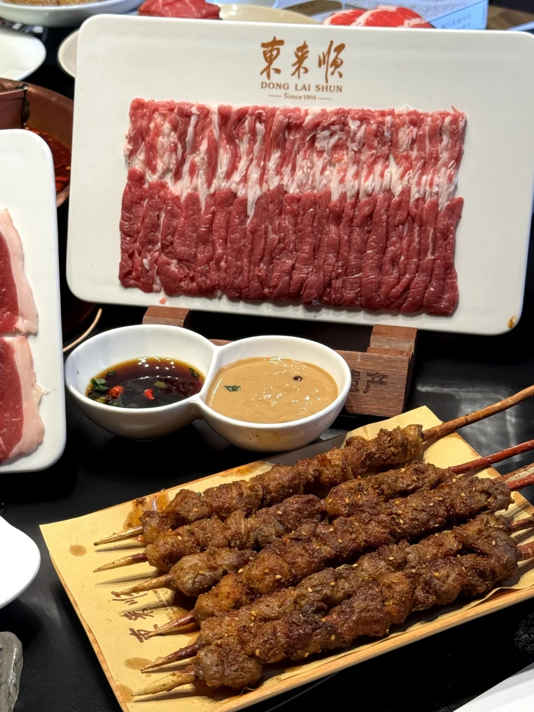 东来顺非遗手切鲜羊肉立盘