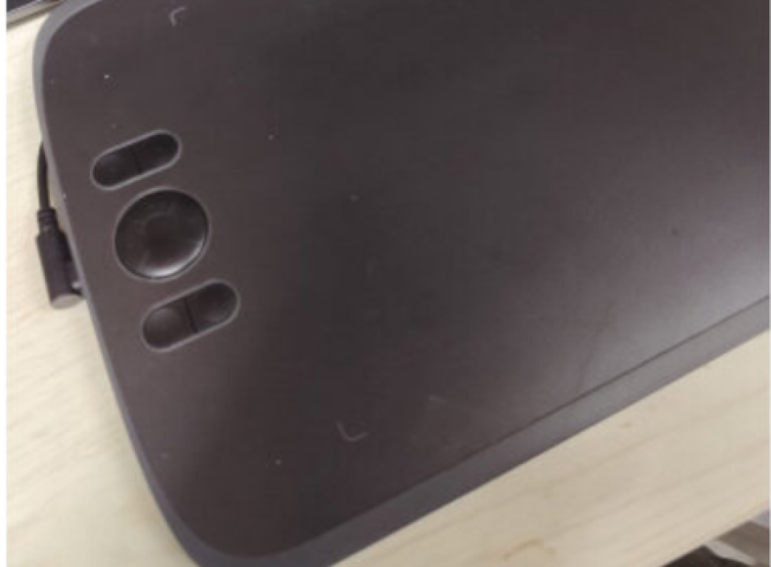 Wacom 672「绝版」了?二手挂单300+不肯降,我把全网一个月的成交记录翻完,给你一份开学季捡板指南