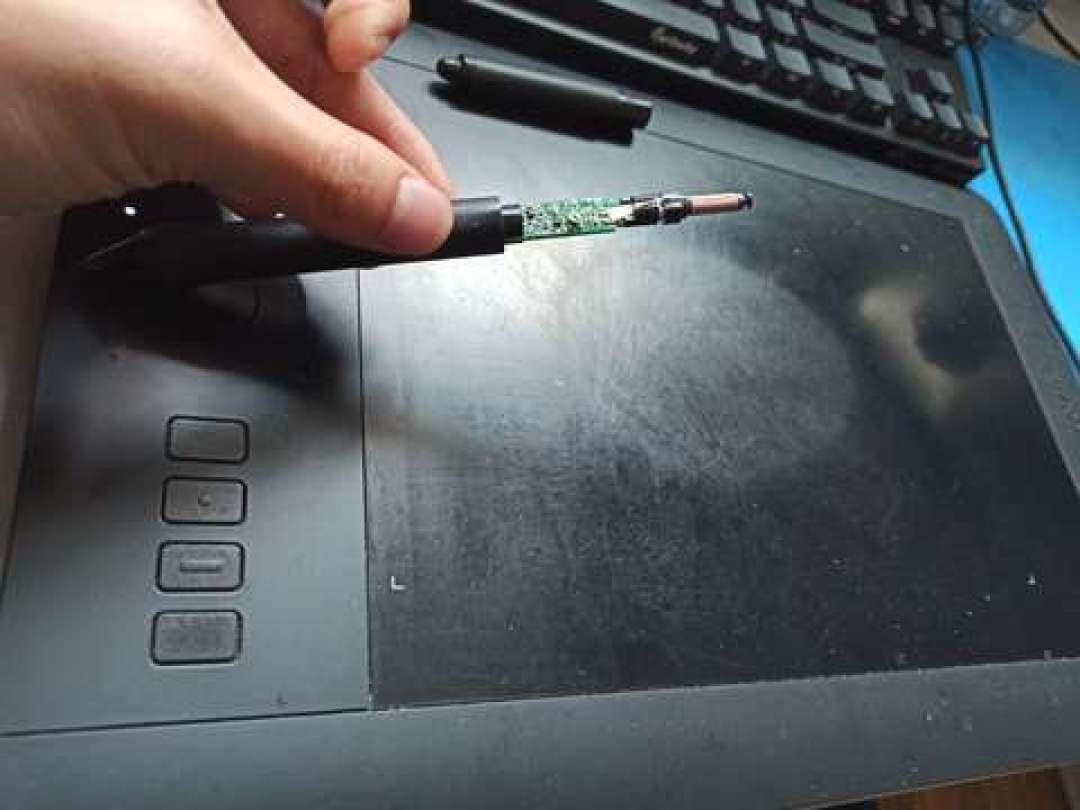 Wacom 672「绝版」了?二手挂单300+不肯降,我把全网一个月的成交记录翻完,给你一份开学季捡板指南