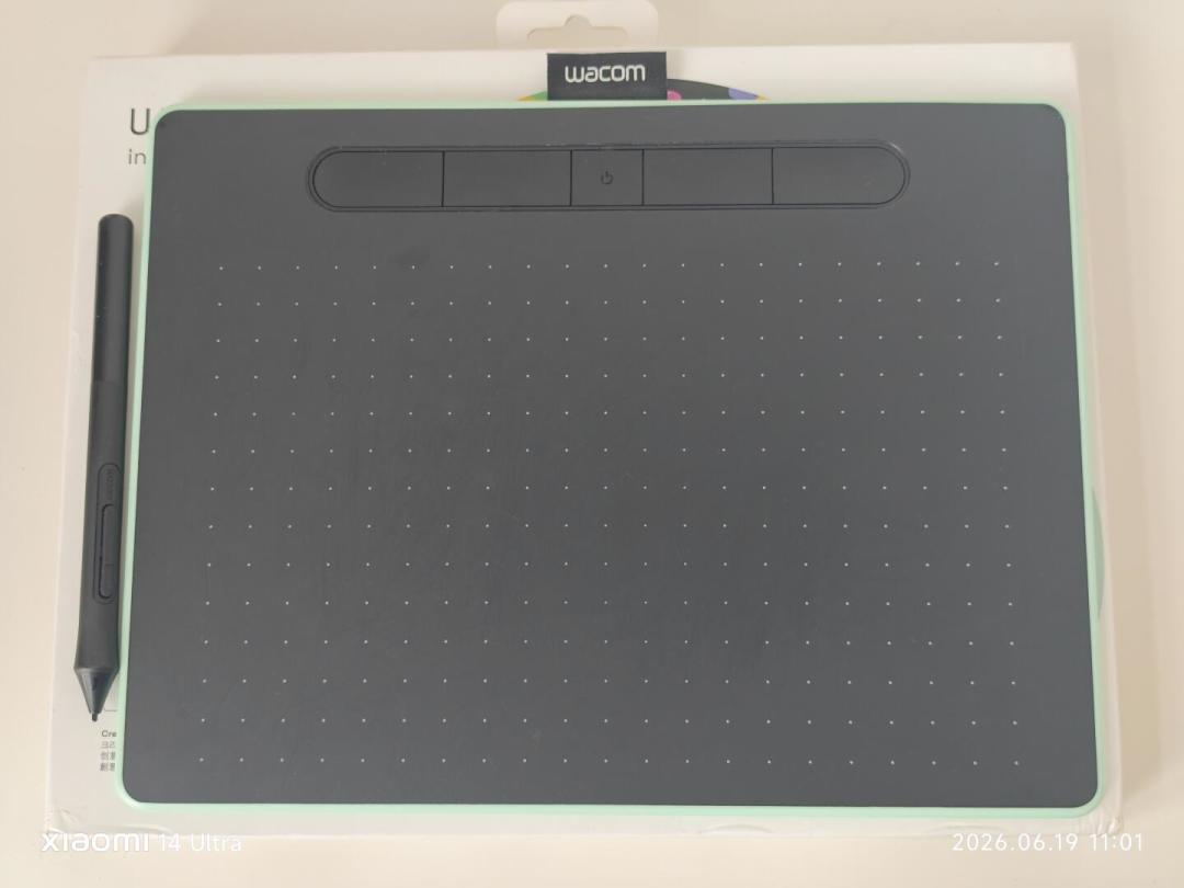 Wacom 672「绝版」了?二手挂单300+不肯降,我把全网一个月的成交记录翻完,给你一份开学季捡板指南