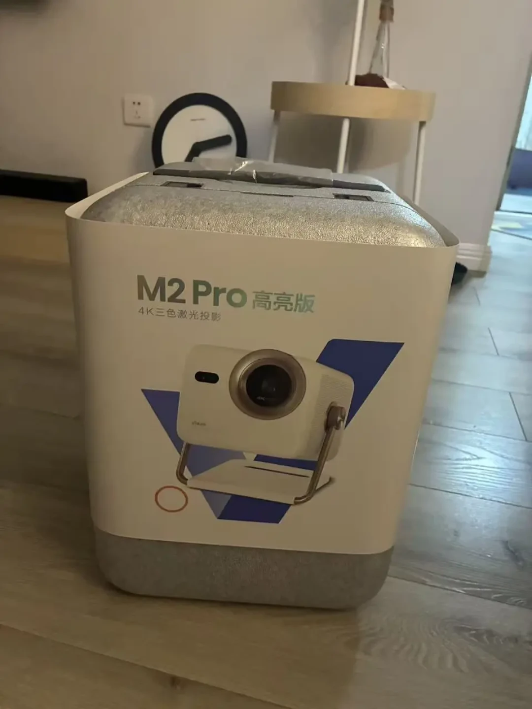 Vidda大眼睛M2 Pro高亮版被机主质疑“芯片降配”:官方口径、对比参数表和验机帖排成时间线,9月下单前该查什么清楚了
