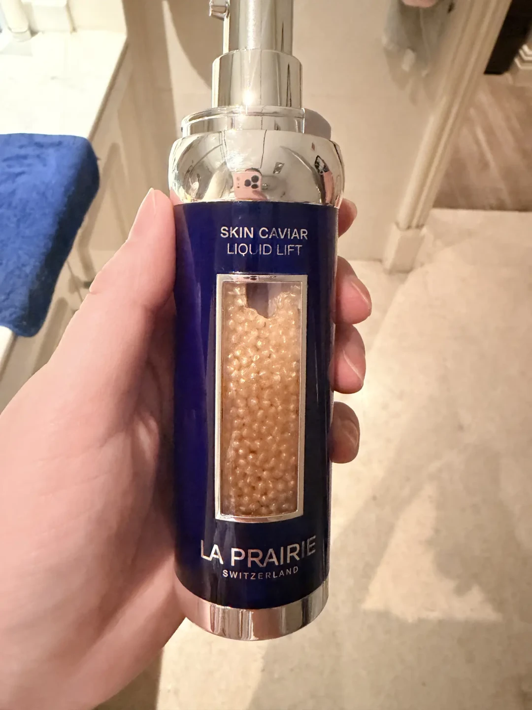 用了三瓶还是没感觉?莱珀妮反重力精华的口碑两极,藏在那一声