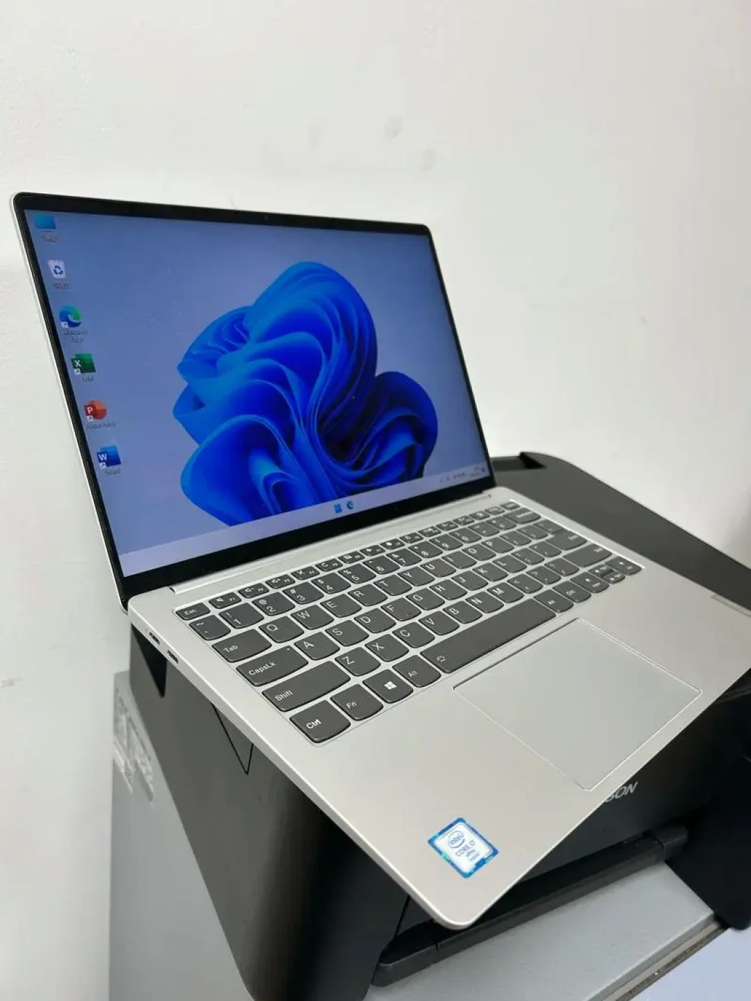 笔记本变卡发烫先分诊：任务管理器里的msedge——2个免费开关、1类可以等、3个危险动作别学