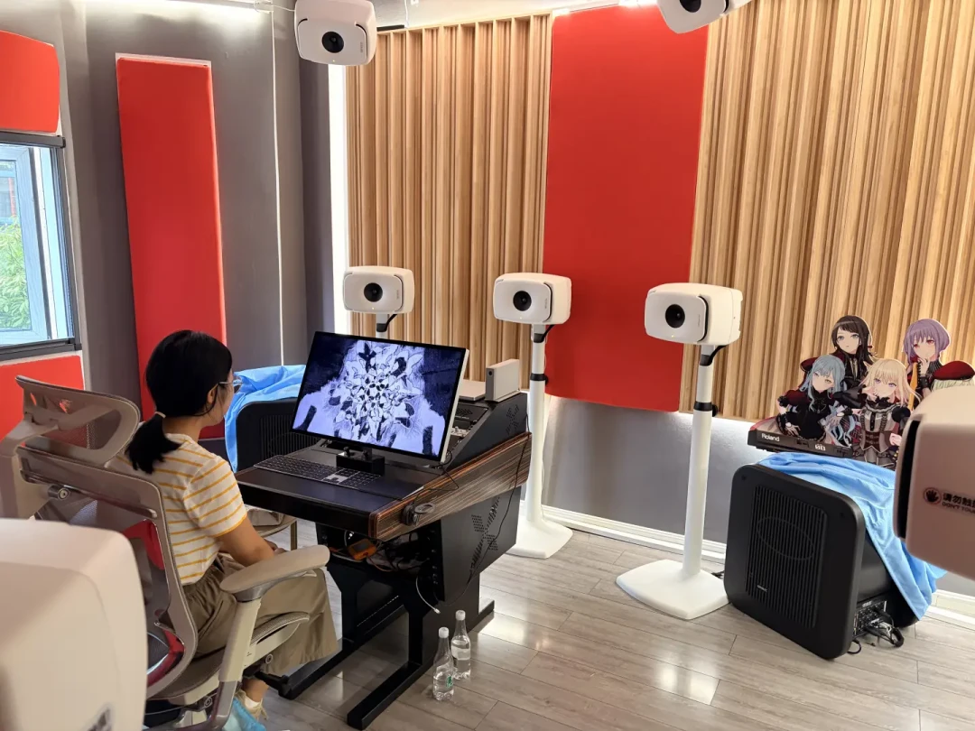 音响店全国开“母鸡卡”全景声试听会:翻完十几个城市的场地后,空间音频唱片的账终于算清了