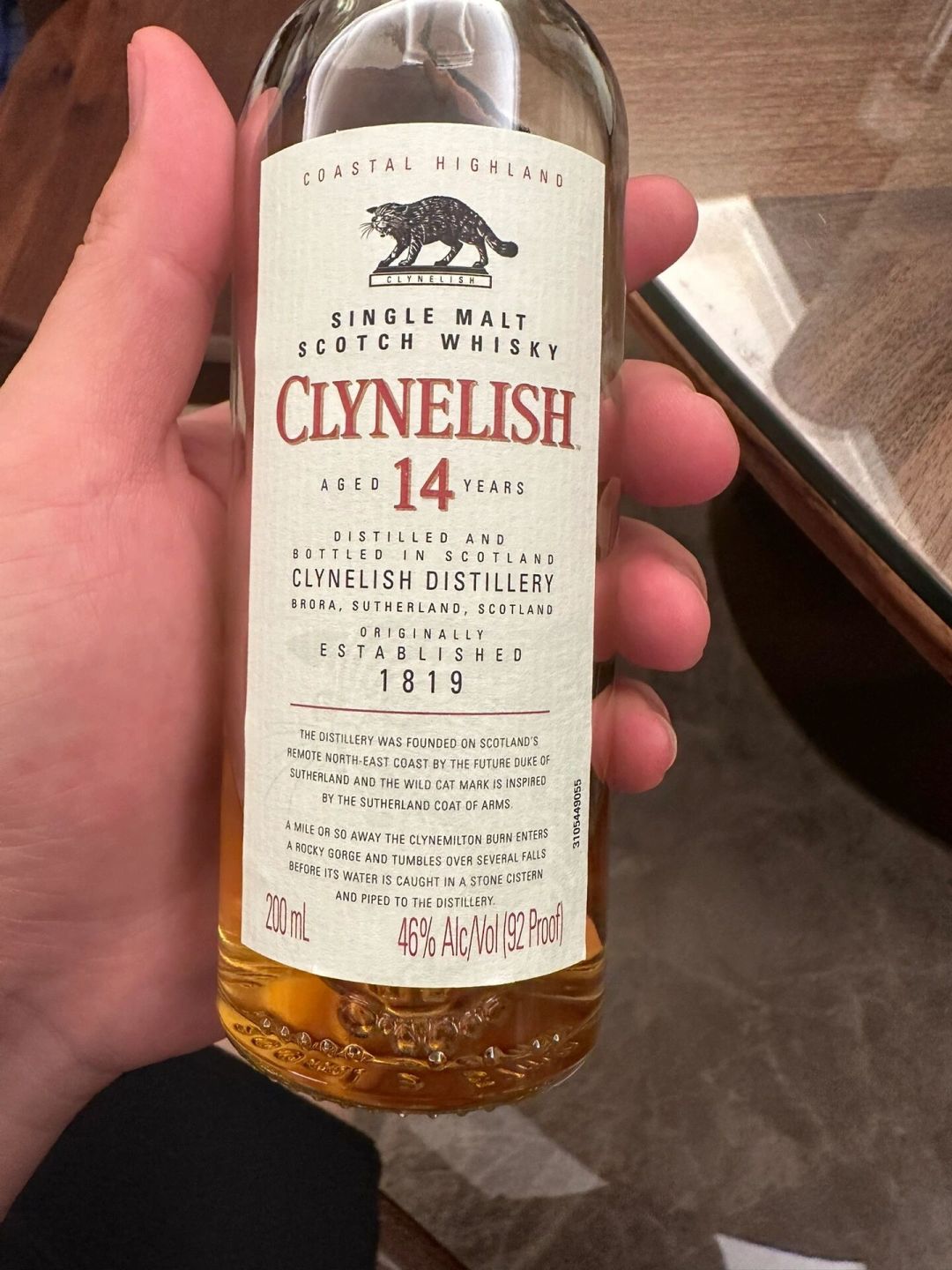 一杯9块9,蜡香进Highball:2026年的“小猫”,不再被囤,而是被喝成口粮