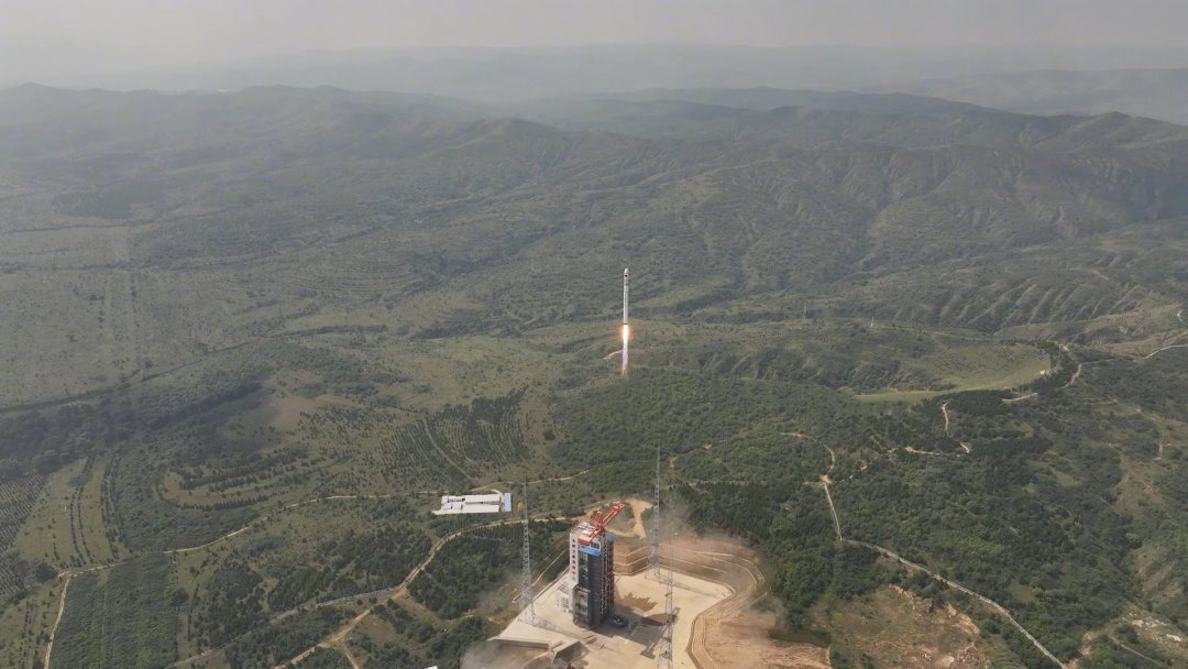 两颗“学生造”的卫星上天了:手台就能守听,静安梦想星与八一04星纯收实录