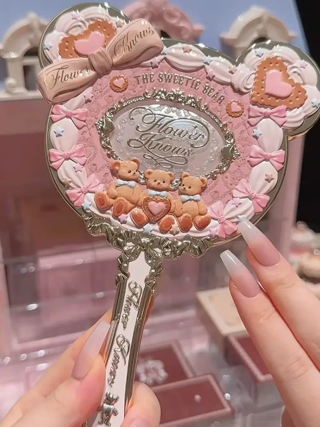 一盒158块的彩妆礼盒,卡在