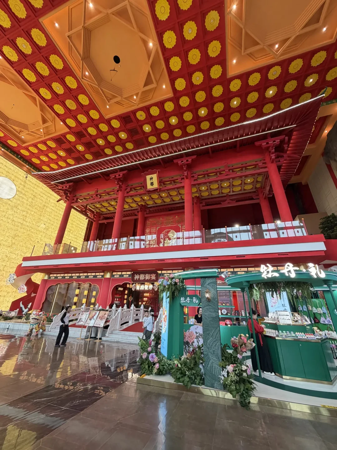 中秋不免费,但9月30日晚上高速,这一程可以全程免费:「请3休13」自驾族的4笔账